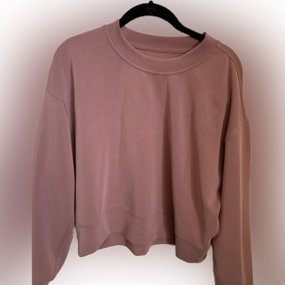 Lulu Lemon sweatshirt